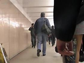 Kewl bum up the petticoat