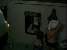 Espiando despues de la ducha