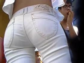 Magrinha pronta pra entrar na pica