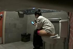 Pissing and smoking electronic cigar