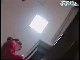 Hot amateur video shows up skirt action in the library.