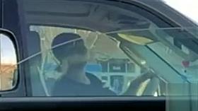 Housewife in a SUV watches him wank