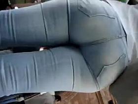 ASS YOUNG LEYDY IN THE PARK