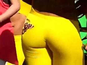 Race girls with yellow tight leggies