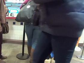 Sexy cutie got herself an ice cream