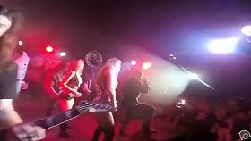 Natural tits on the metal stage