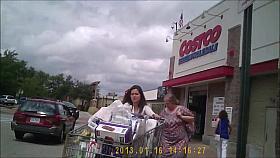 Phat ass college girl out with mom.