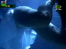 That huge ass is deep under water and her pussy too