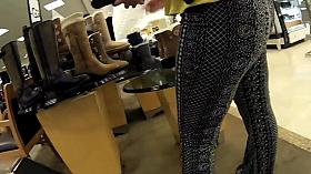 Thick booty shoe girl