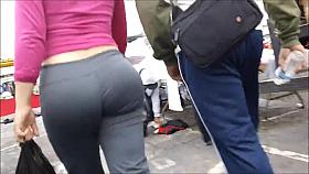 Candid Booty 100