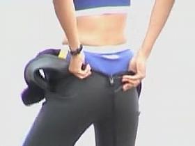 Girl is clothing her candid booty into the spandex costume 07las01