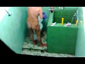 Espiando vecina Peruana 1