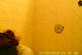 Hidden pee cam scenes with amateur recorded in closeup