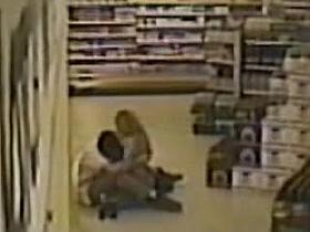 Amateur couple fuck on supermarket