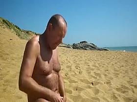 branle et jus la plage