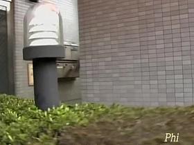 Building sharking encounter with lovely oriental gal being nicely fooled