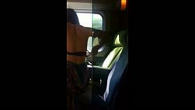 superfiga si cambia in treno - changing in train