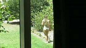 BIKINI BABES ENJOY THE SUN