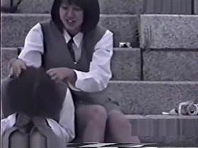 Voyeur videoed openwide legs