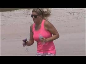 hotty with nice bouncing jogging tits in slow motion