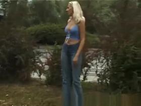 teens pissing in public