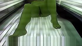 BBW fat Girl masturbates in Live Voyeur solarium.tv