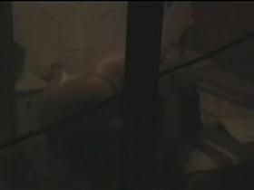 Espiando a la esposa del primo