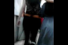 Delgadita Nalgona En Jeans Negros