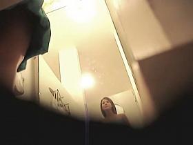 Girl trying on dress in change room gets upskirt spied