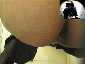 Girls Pissing voyeur video 146