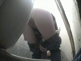 Toilet voyeur blonde with great ass bends over and takes a nice long piss
