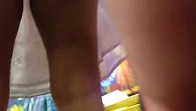 MILF's ass up skirt 2