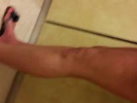 married MILF tan feet legs