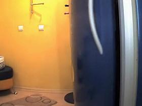 Spying a naked lady in a tanning booth