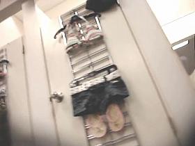 Girl with hot boobs gets spied topless in changing room