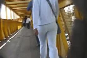 persiguiendo culito 3