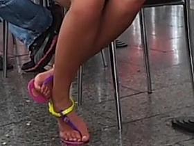 debajo de la falda en orinokia