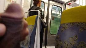 masturbation dans le train