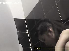 Hidden cam in Vietnam public toilet