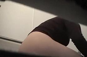 Mutual oral sex on hidden camera