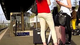 Candid - Young Babe With Pantie Lines In Tight Pants