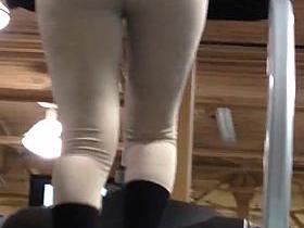 Light skin black booty vid1