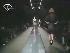 Stimulating models at the fashion show