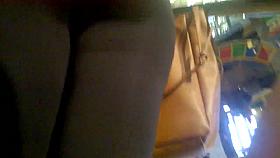 Culo en el shoping