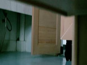 Candid camera video of a sexy asian schoolgirl pissing