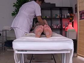 Asian cunt drilled by my cock in hidden camera massage video