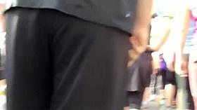 Focusing on a tight ass in a jogging group