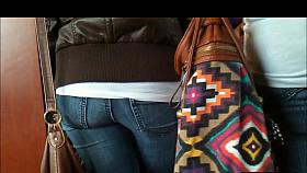 AMAZING JUICY TEEN ASS IN JEANS HIDDEN CAM fm180