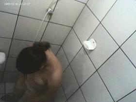 vecina en el bano mini dv spycam