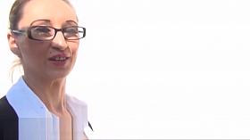 American amateur flasher Demona Dragons upskirt voyeur